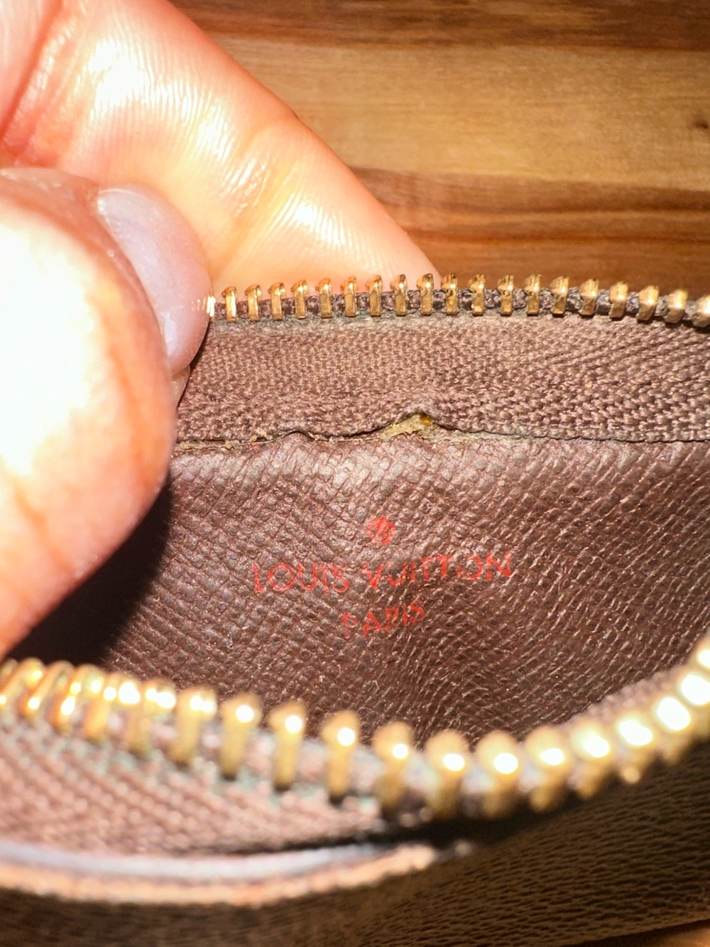 Louis Vuitton Damier Ebene Key Pouch; Pre-loved - Picture 10 of 11